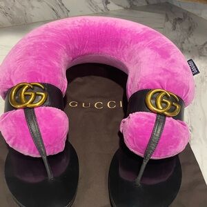 Double G Gucci Leather Sandals